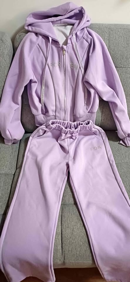 Sweatshirt and Pants set for 11-12yr