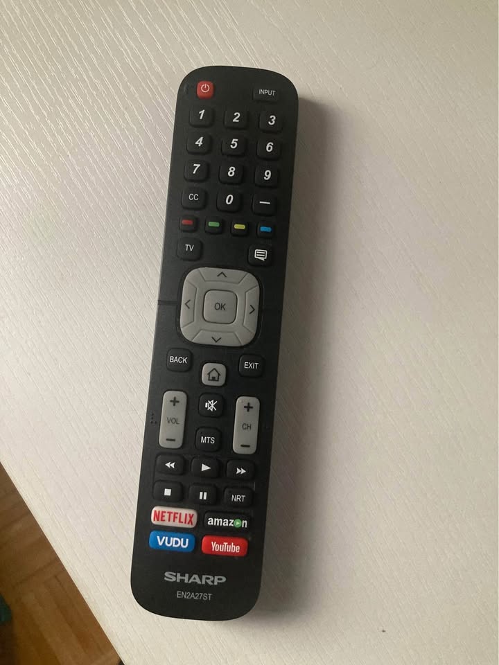 Sharp 43” Smart LED TV (1080p, FHD) – Great Condition - photo 3