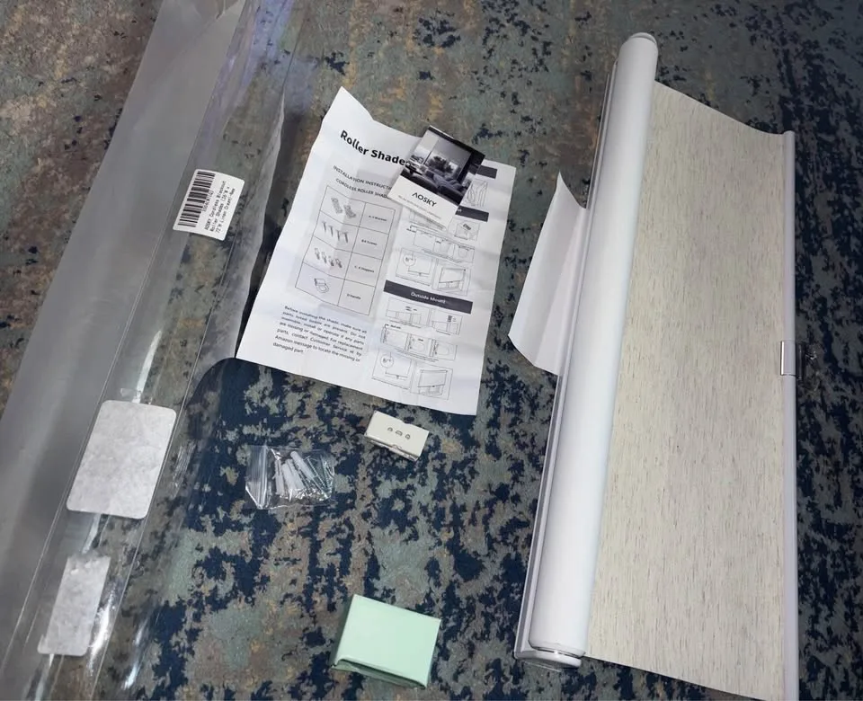 Cordless Roller Shade 26W x 72H Linen Cream image indicator(4)