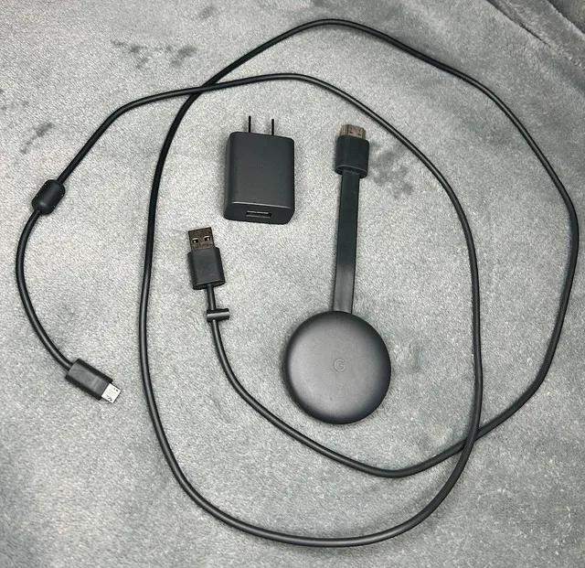 Google Chromecast 2nd Gen HDMI Compatible image indicator(3)