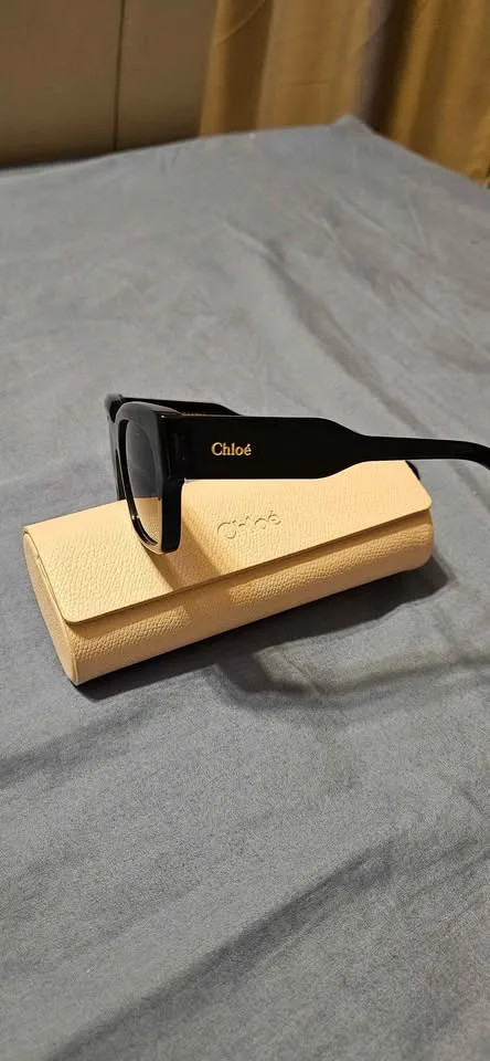 Women's sunglasses. BRAND NEW image indicator(5)