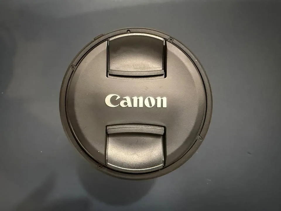 Canon RF 24-70mm f/2.8L IS USM Lens - 10/10 condition image indicator(4)