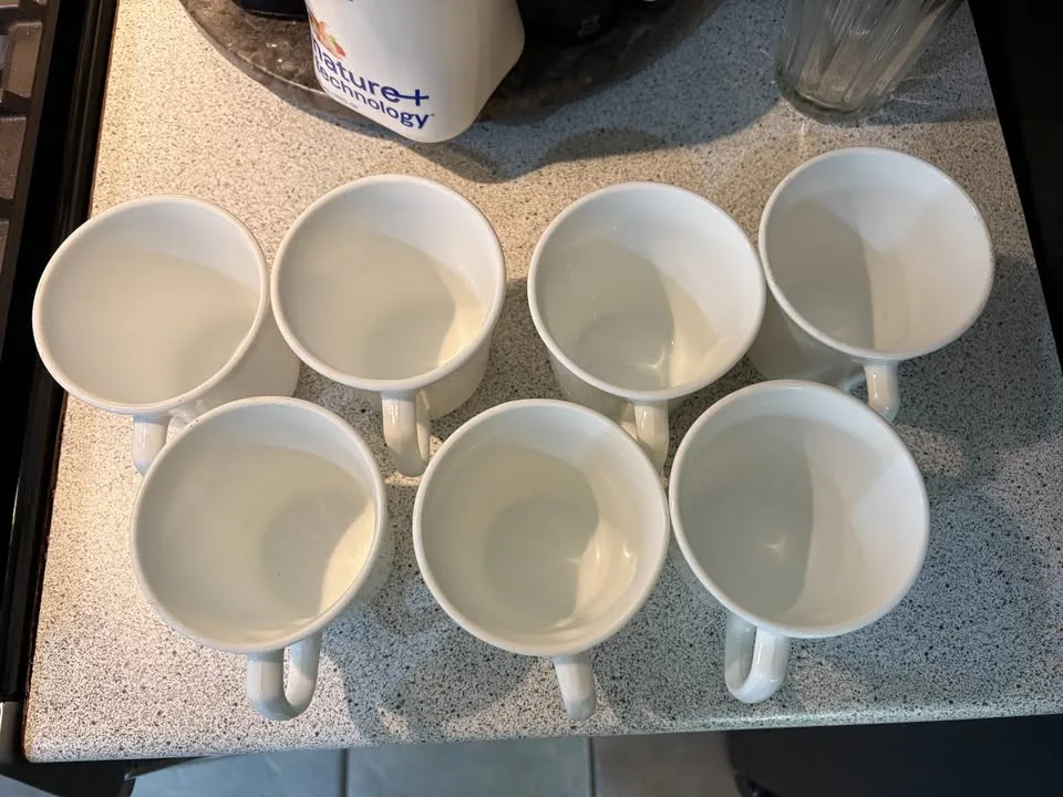 Set of 7 Vintage Corning/Corelle Mugs image indicator(3)