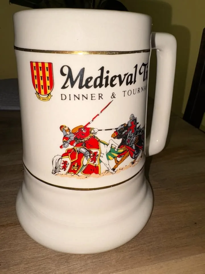 Vintage Midieval Times Dinner & Tournament Mug/Beer Stein image indicator(3)