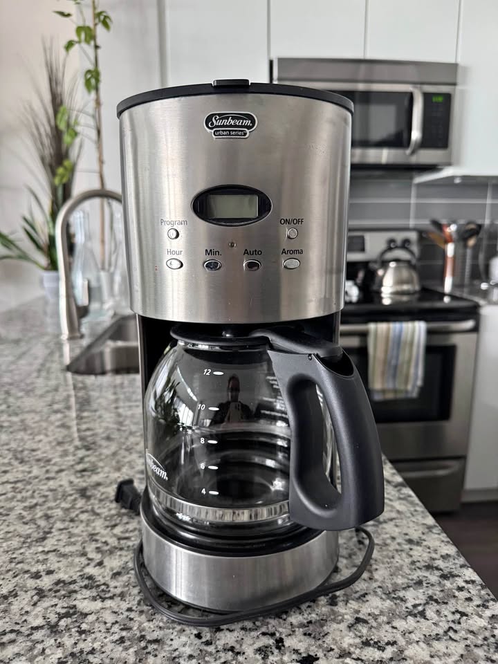 EXCELLENT CONDITION Sunbeam Coffee Machine