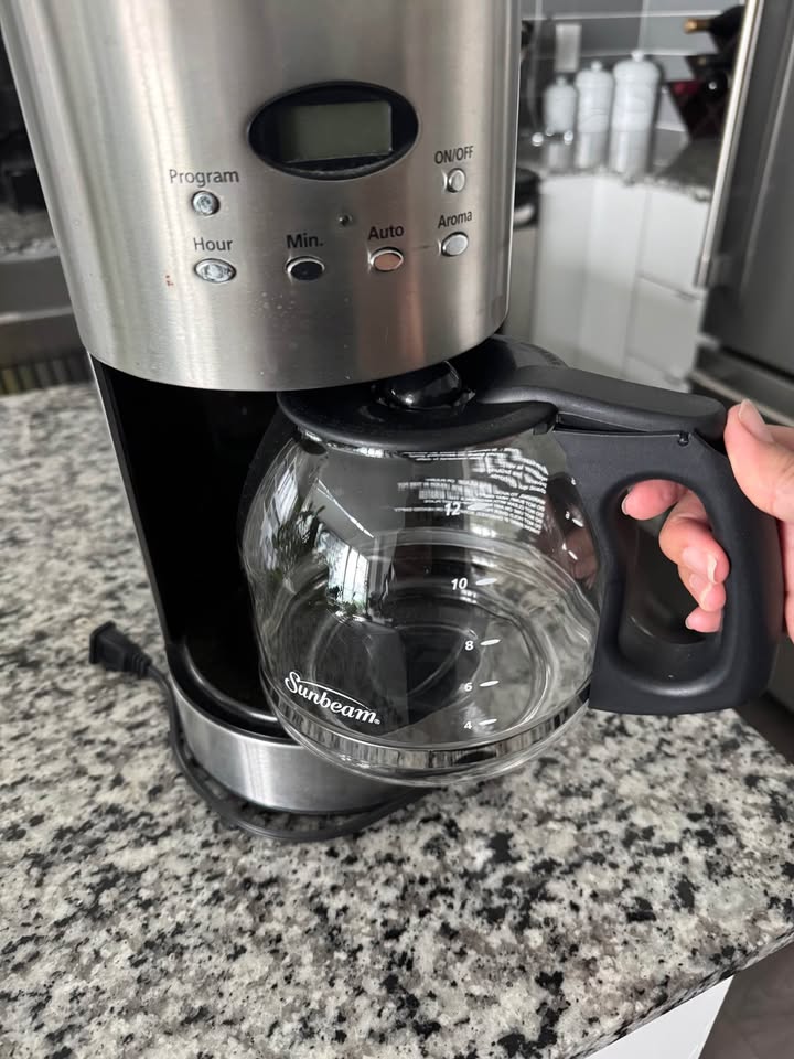 EXCELLENT CONDITION Sunbeam Coffee Machine - photo 2