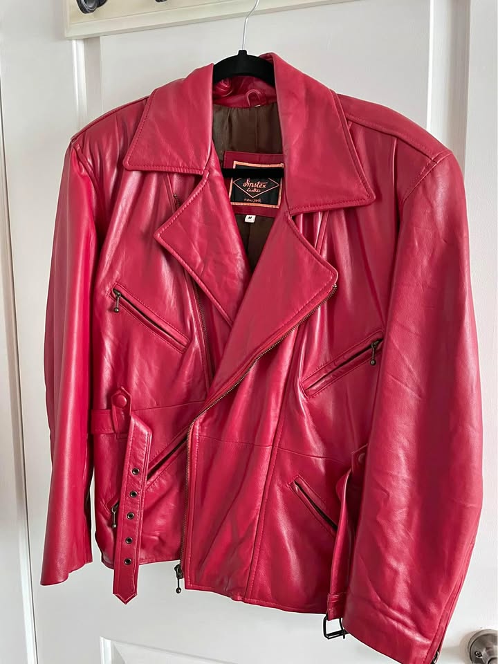 NEVER WORN Women’s Vintage Red Leather Jacket