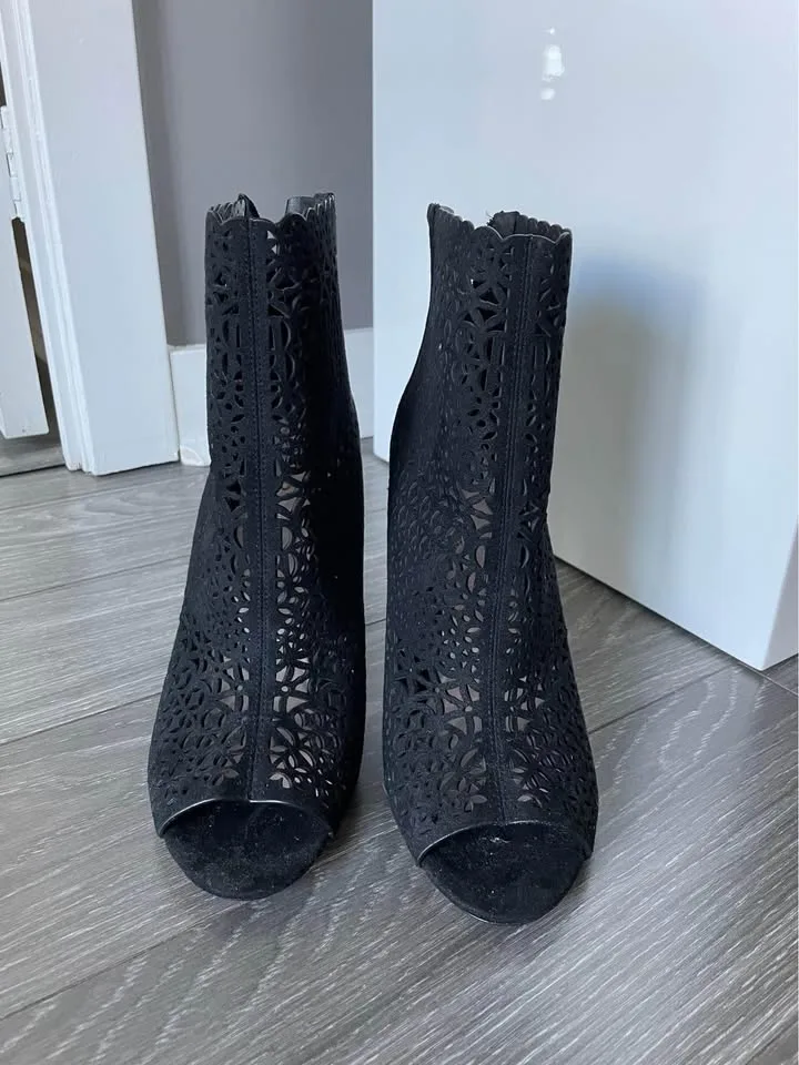 NEVER WORN Caged Stiletto Boots image indicator(3)