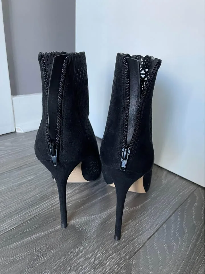 NEVER WORN Caged Stiletto Boots image indicator(4)