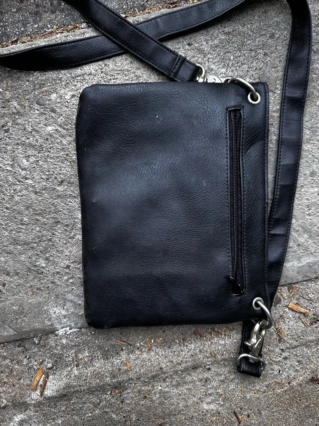Unlisted Black Crossbody Bag image indicator(3)