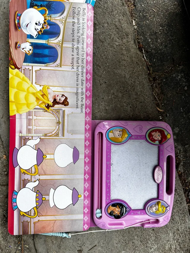 Disney Princess Magna Doodle & Book image indicator(3)