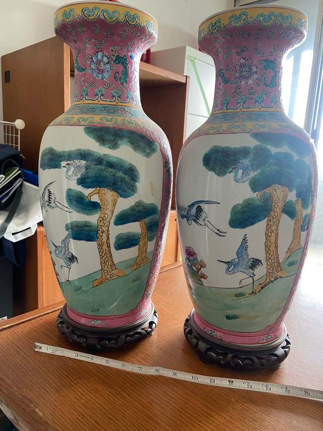 Pair of large Chinese Vases