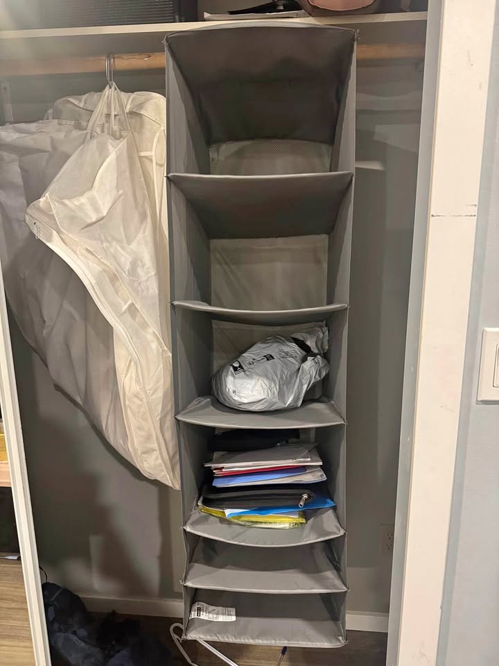 Organizer with 6 compartments