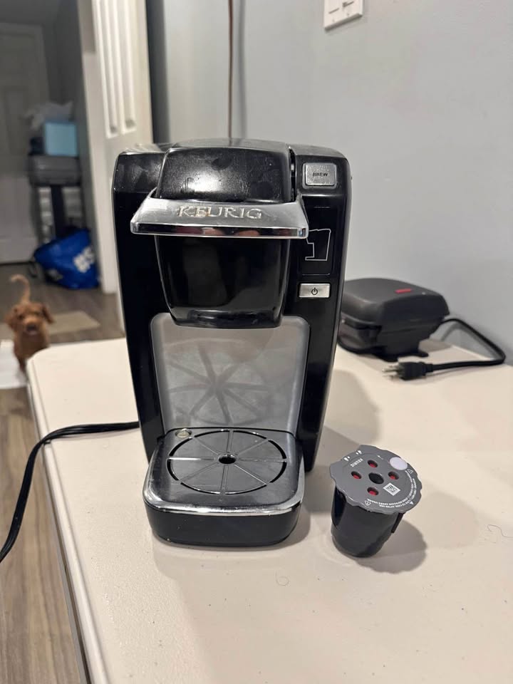 Keurig B31 Mini Plus Personal Coffee Brewer
