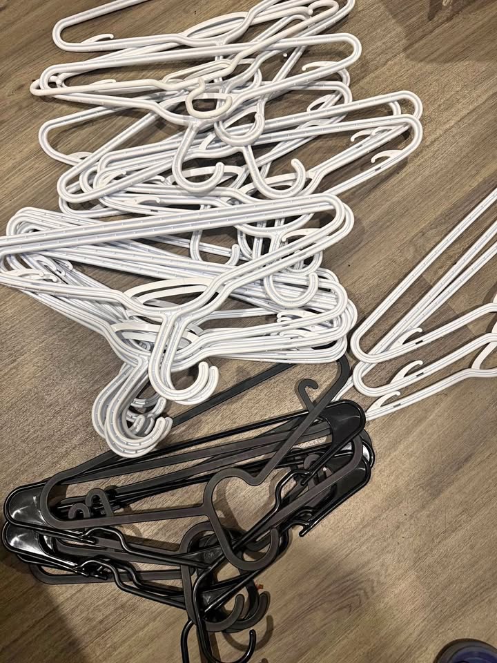 Hanger - 30