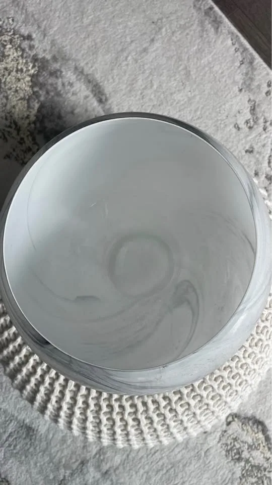 EXCELLENT CONDITION Decorative Bowl image indicator(2)