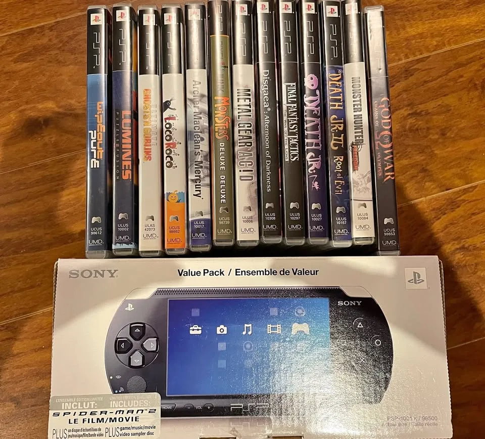 Sony PSP-1001 PlayStation Portable CIB (PSP) – plus 13 games! thumbnail