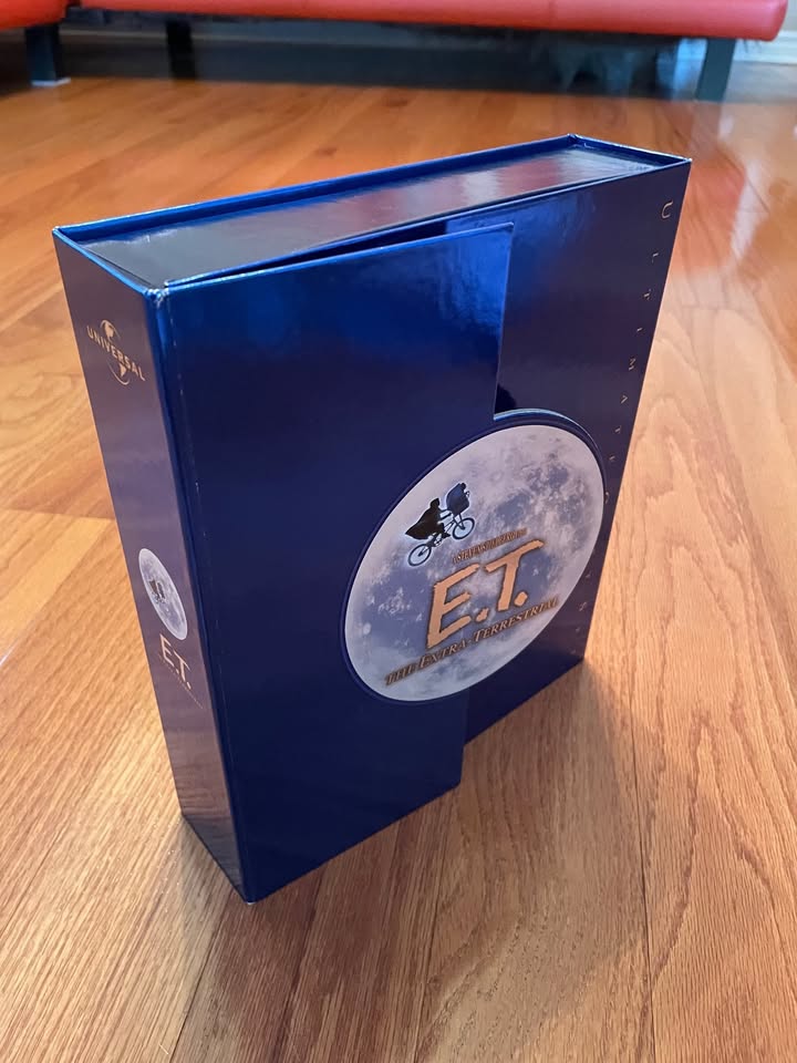 E.T. THE EXTRA-TERRESTRIAL 1982 Ultimate Gift Set - photo 2