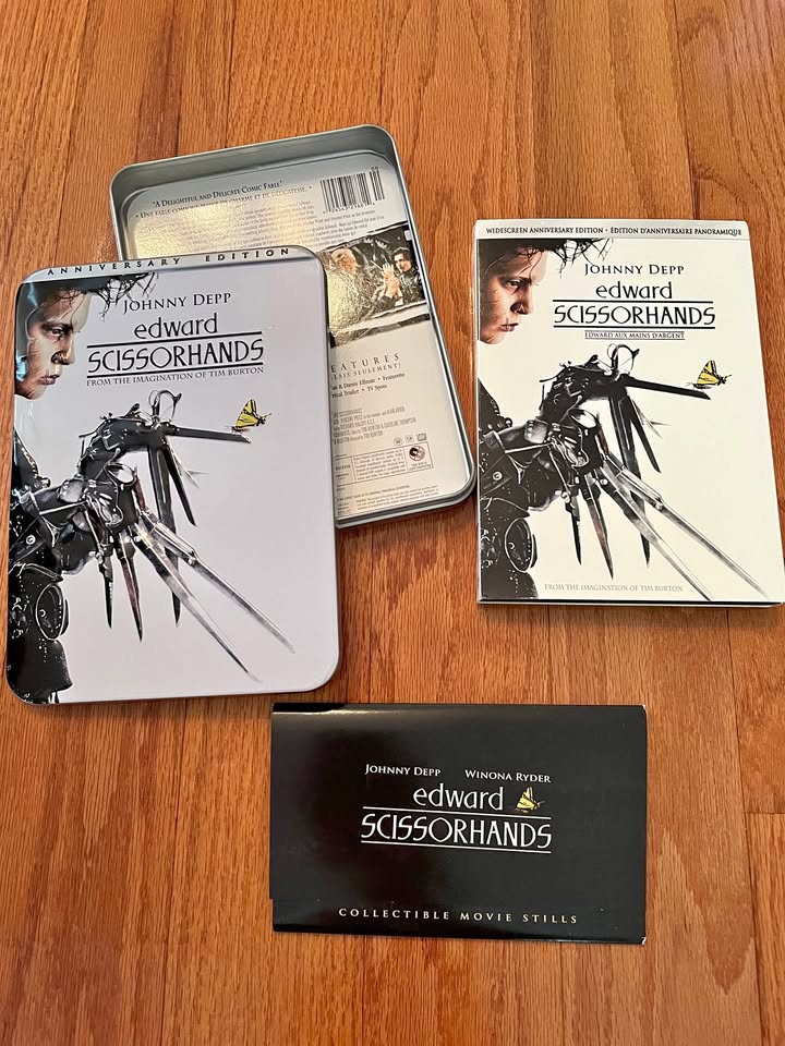 Edward Scissorhands Anniversary Tin DVD Movie Stills