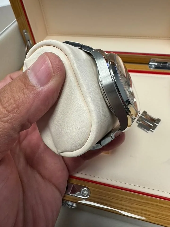 Omega Aqua Terra Small Seconds image indicator(3)