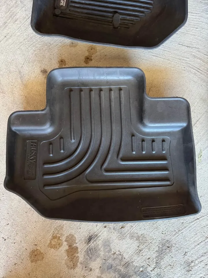 Husky floor liners for Jeep JK/JKU image indicator(5)