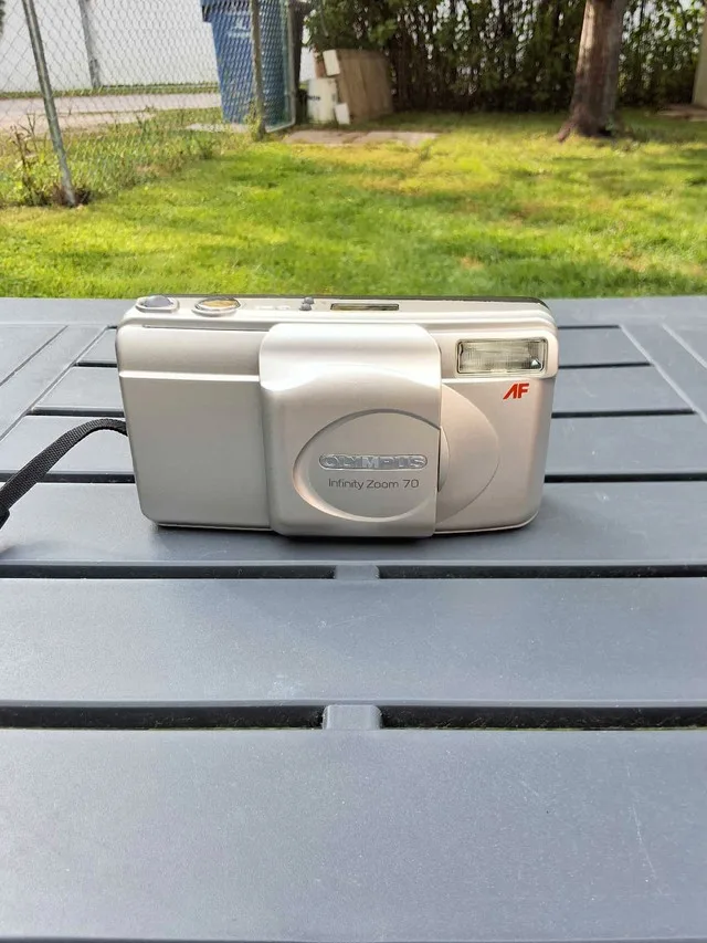 Olympus Infinity Zoom 70