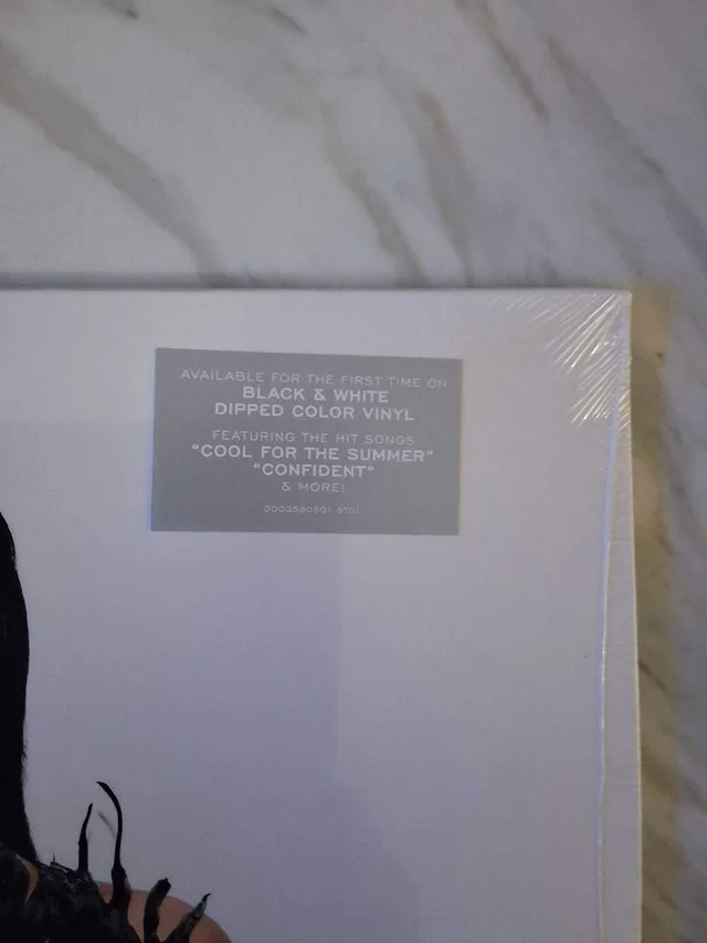 Demi Lovato Vinyl LP Record - Confident (Sealed) image indicator(3)