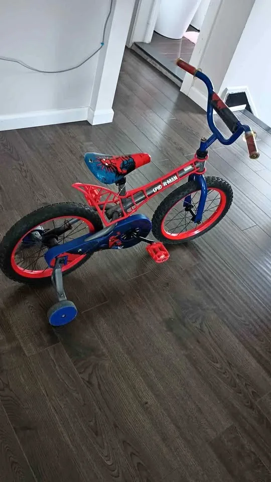 bicicleta de spiderman aro número 16 thumbnail