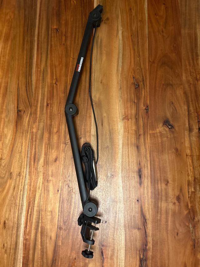 Gator Frameworks Boom-Arm Mic Stand