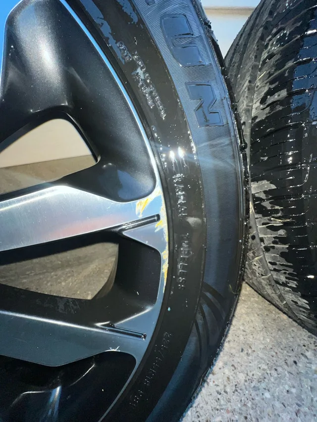 18” Black Alloy Kia Sportage Wheels image indicator(2)