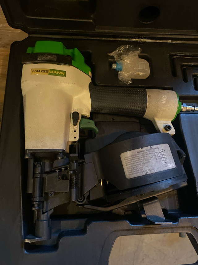 Haussmann Roofing Nailer - photo 2