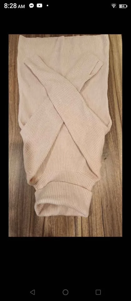 Sweater 8"L Neck Soft Pink Heavy Warm Wool Banana Republic image indicator(5)