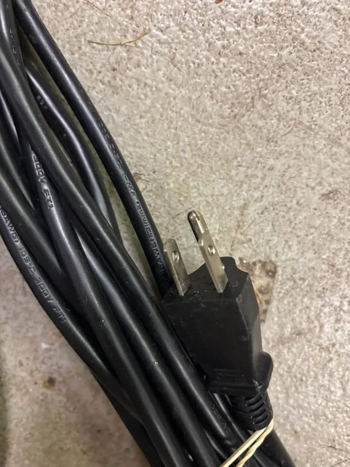 19 ft Extension Cord image indicator(2)