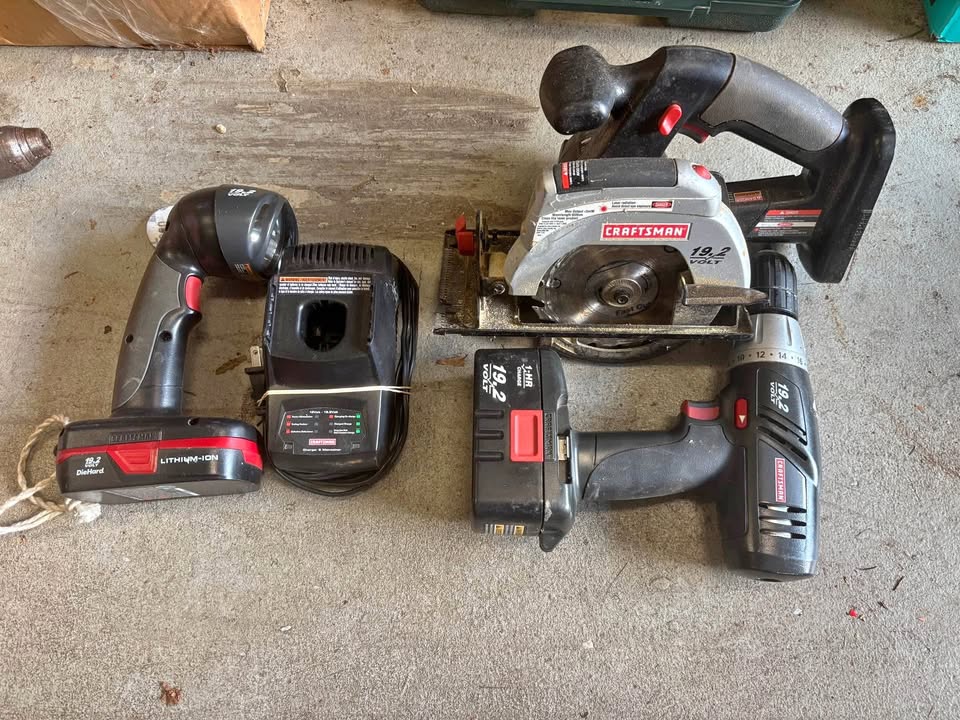 Craftsman Cordless Saw and Drill