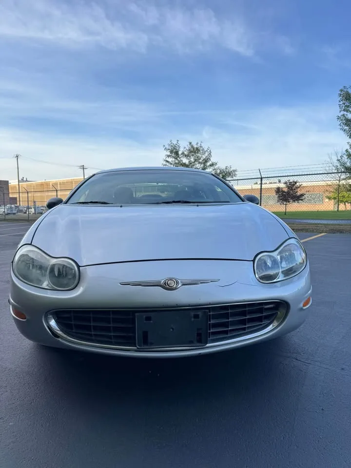 2000 Chrysler Concorde · LX Sedan 4D image indicator(5)