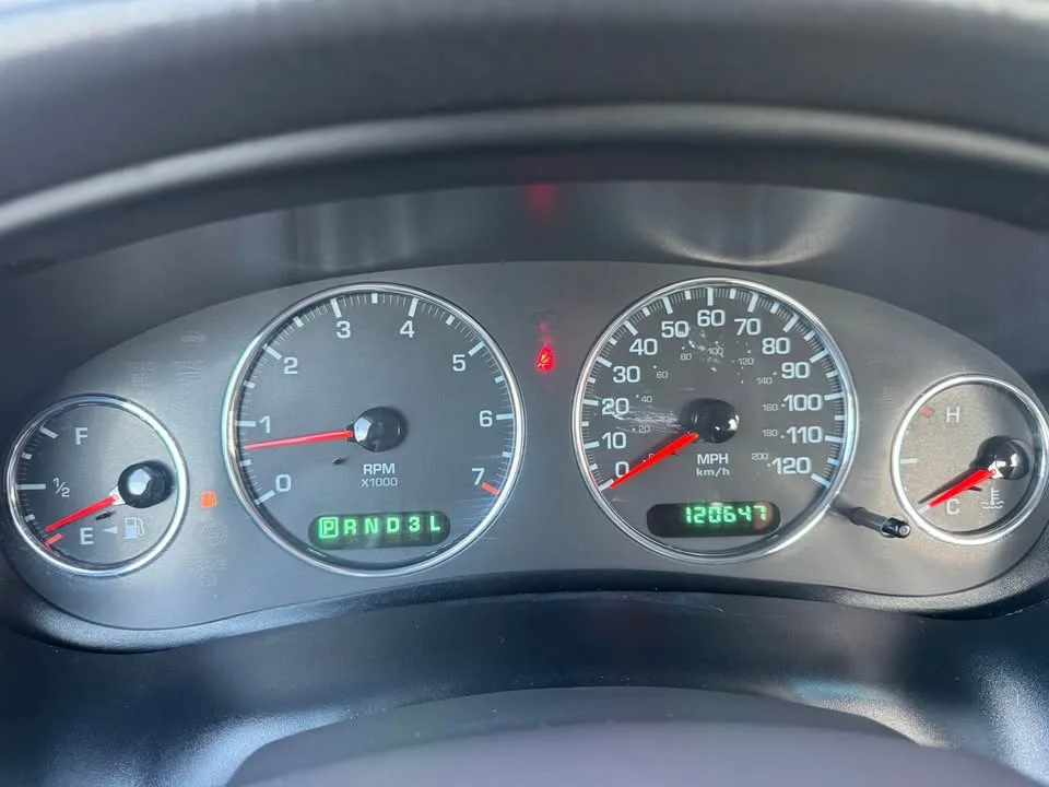 2000 Chrysler Concorde · LX Sedan 4D image indicator(6)