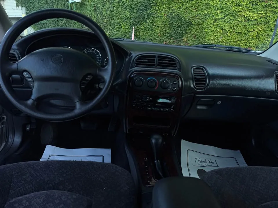 2000 Chrysler Concorde · LX Sedan 4D image indicator(9)