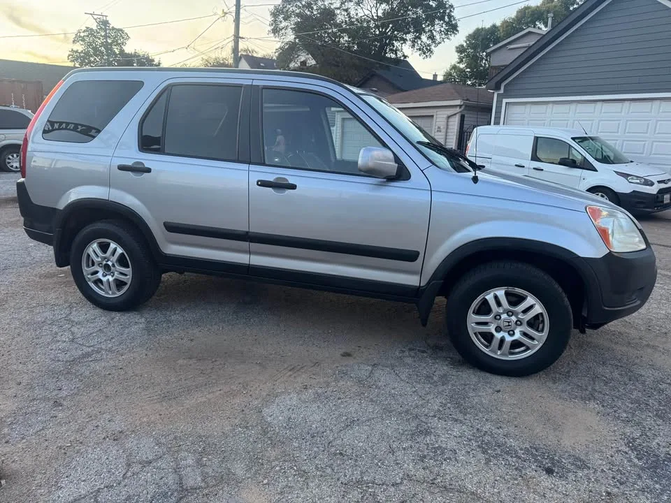 2004 Honda CR-V · EX Sport Utility 4D image indicator(3)