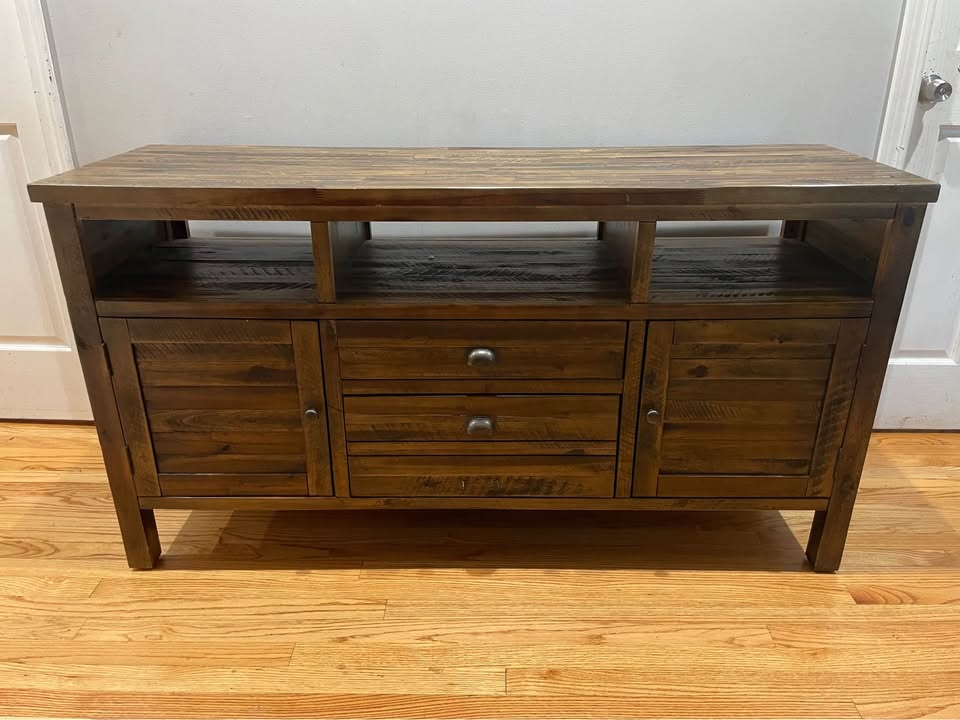 Artisan's Craft 50" Farmhouse Media TV Console - photo 2