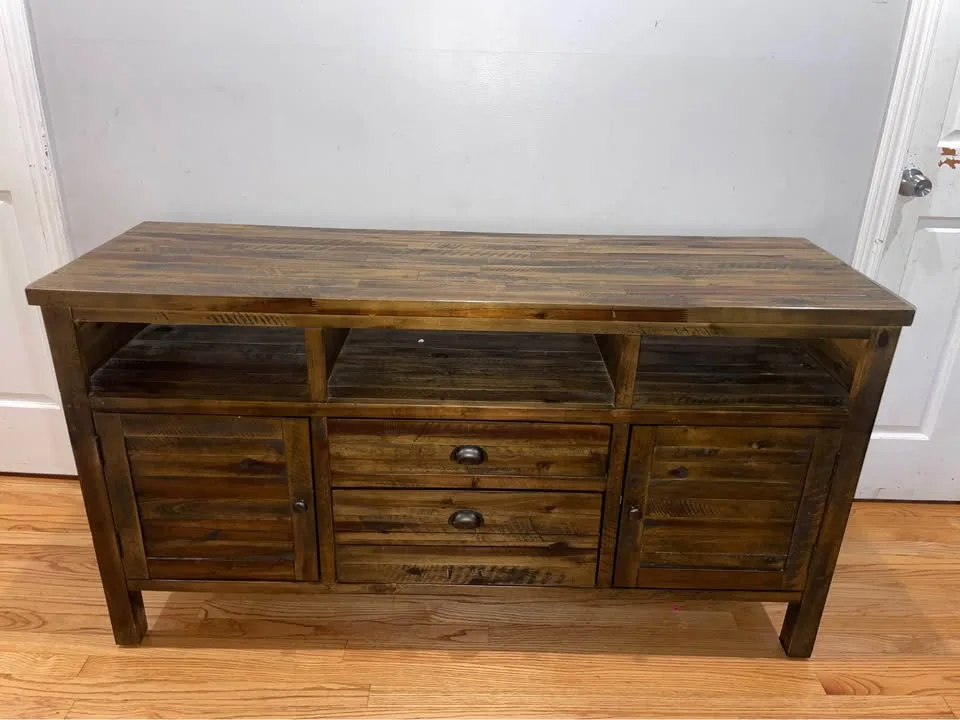 Artisan's Craft 50" Farmhouse Media TV Console image indicator(3)