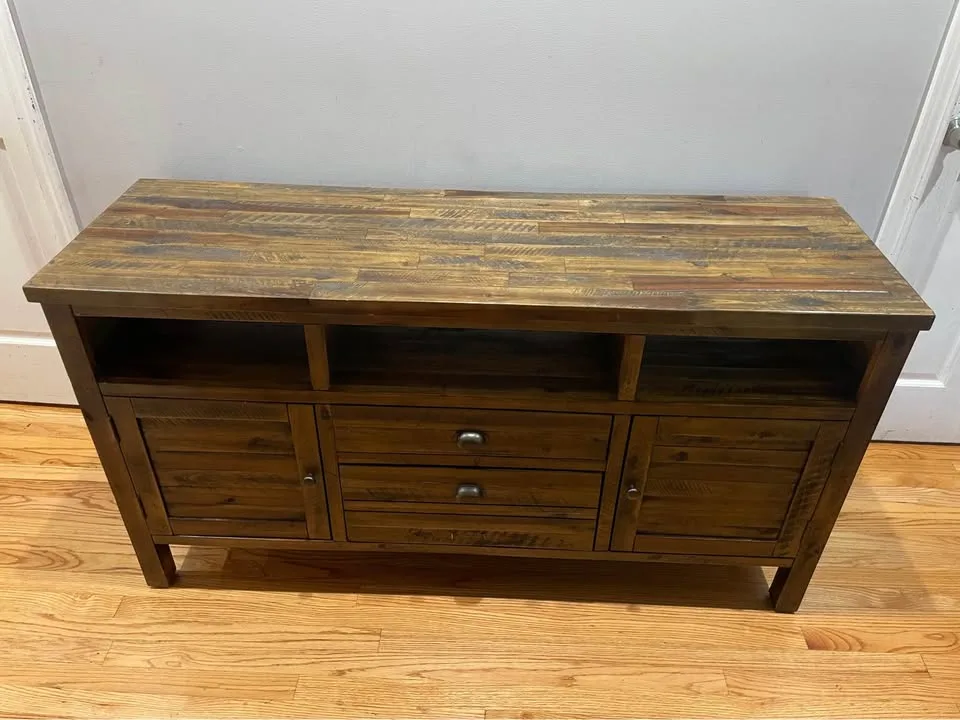 Artisan's Craft 50" Farmhouse Media TV Console image indicator(8)