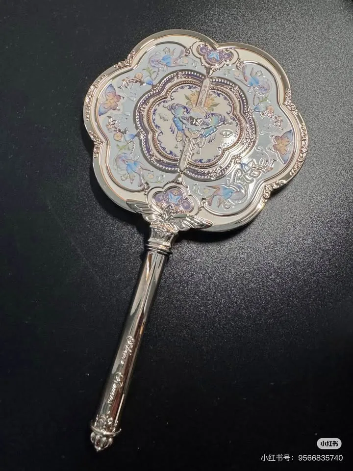 ASSORTED FLOWER KNOWS MIRRORS & ACCESSORIES image indicator(3)