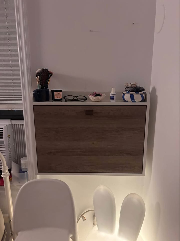 Floating fold-out desk - photo 2