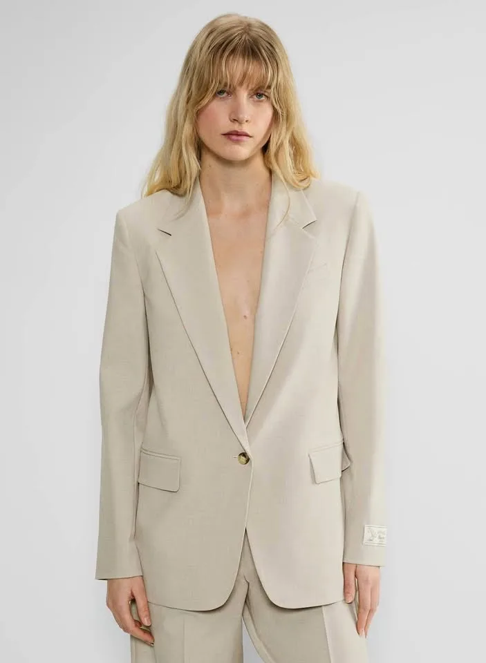 Aritizia New Generation Blazer Size 0 NWT