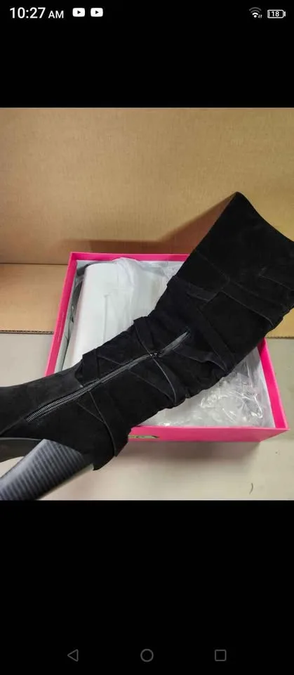 Boots full leg black size 6.5 image indicator(4)