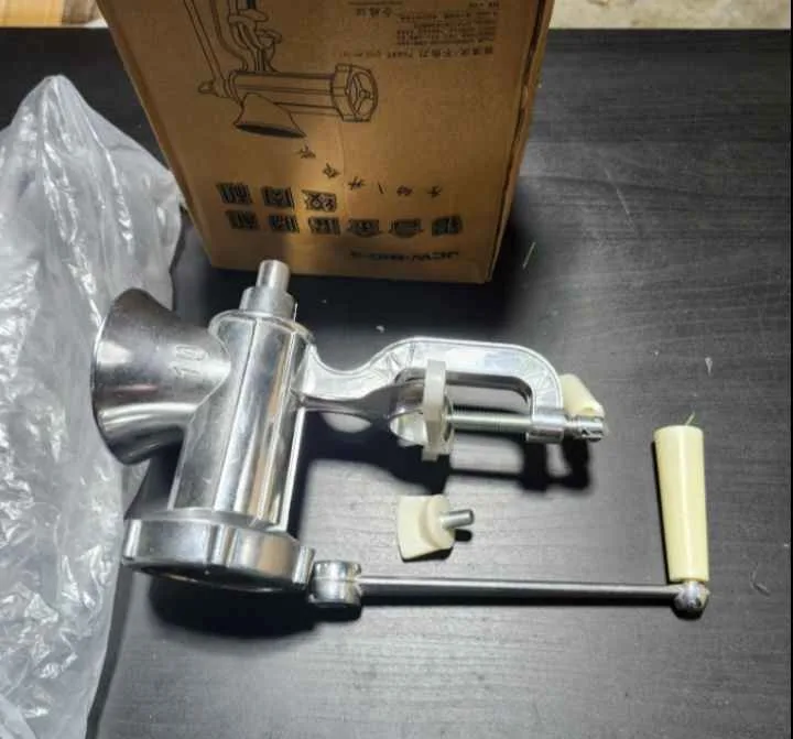 New heavy duty meat grinder for sale image indicator(7)