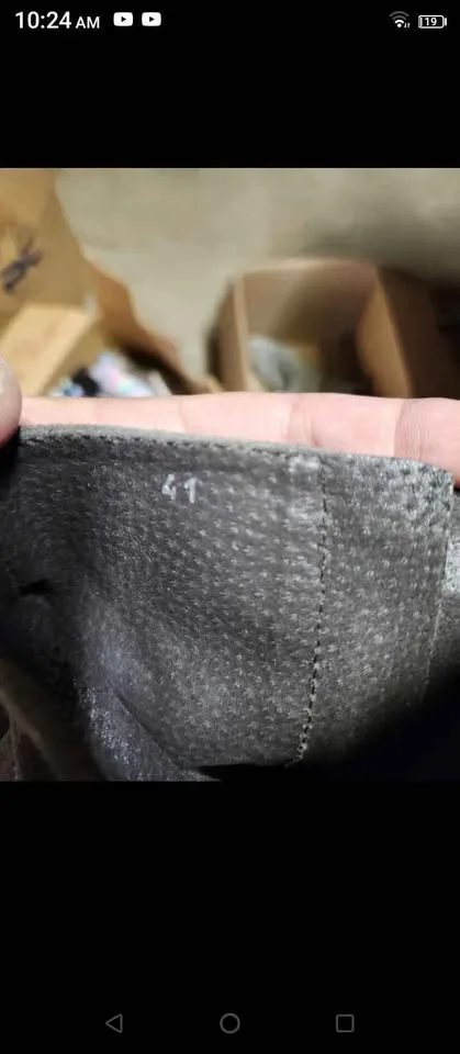 Like new Boots/ shoes Suede/ grey shoes size 41 wood heels image indicator(3)