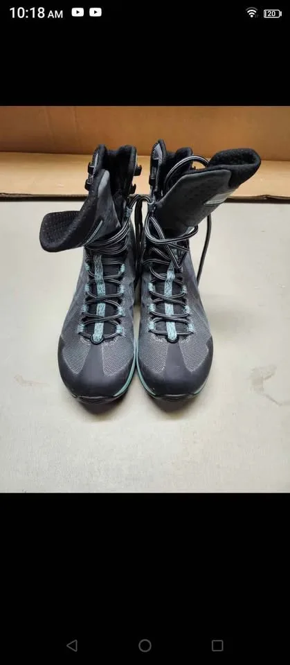 Boots new merelle size 8w Artic grip ice/wet technology image indicator(3)