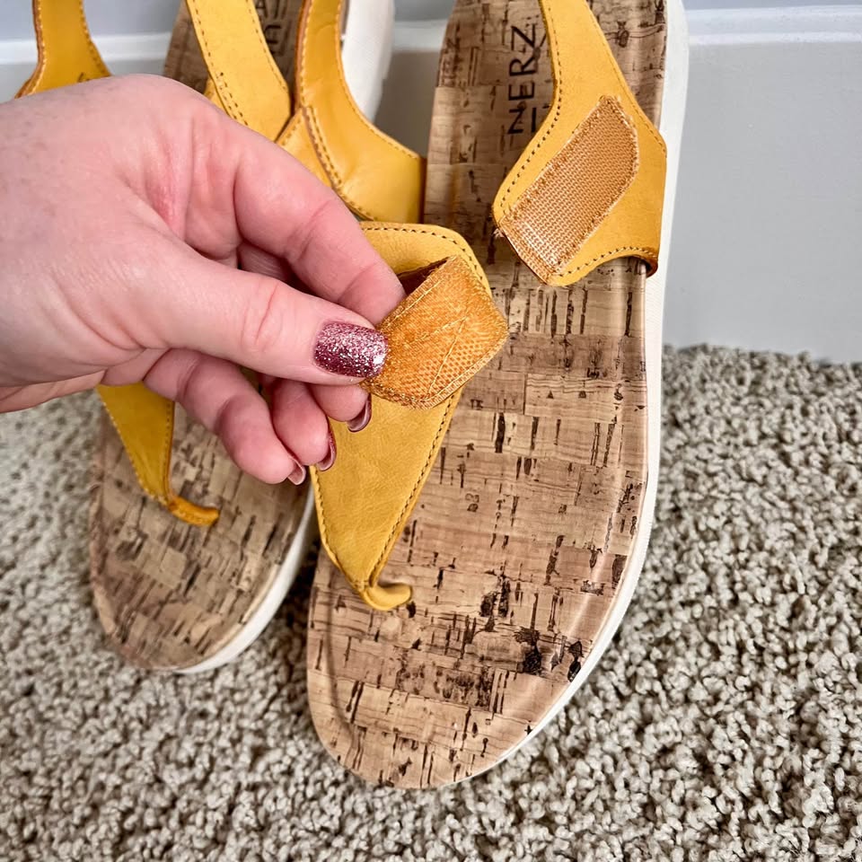 Naturalizer Sandals Size 7.5 - photo 3