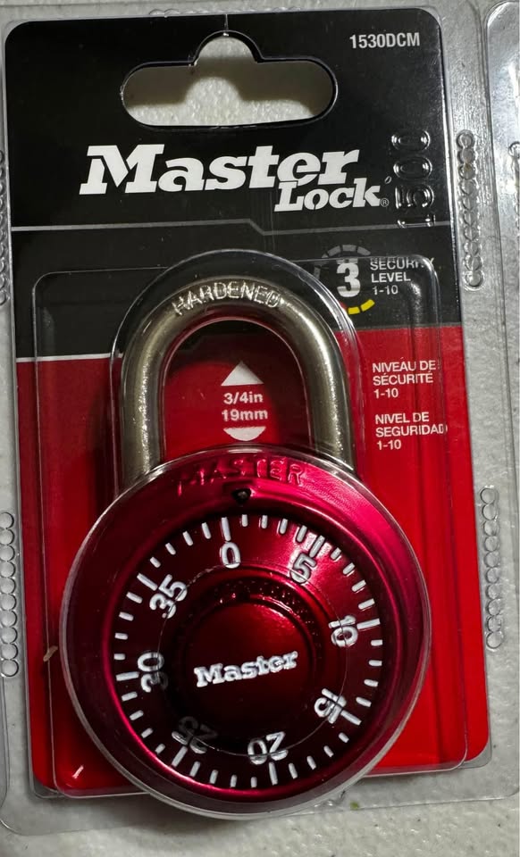 Brand new Master lock Combination locks (bulk) - photo 3